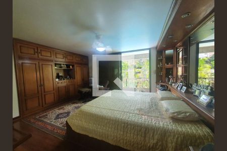 Casa à venda com 4 quartos, 420m² em Jardim Marajoara, São Paulo