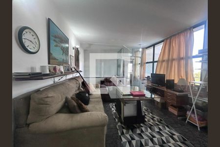 Casa à venda com 5 quartos, 559m² em Vila Tramontano, São Paulo