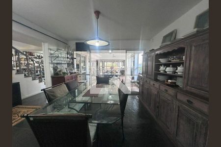 Casa à venda com 5 quartos, 559m² em Vila Tramontano, São Paulo