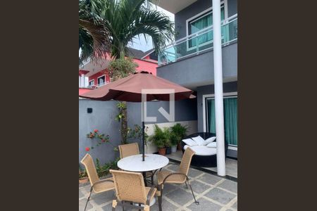 Casa à venda com 4 quartos, 336m² em Vargem Pequena, Rio de Janeiro
