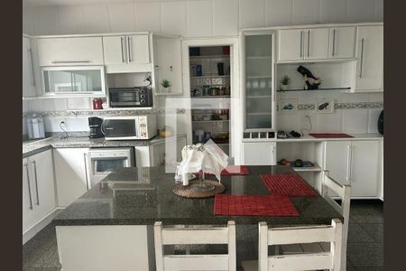 Casa à venda com 5 quartos, 435m² em Barra da Tijuca, Rio de Janeiro