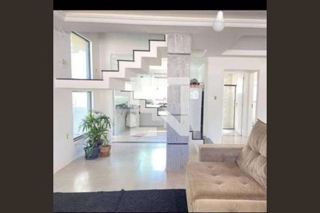 Casa à venda com 5 quartos, 270m² em Vargem Pequena, Rio de Janeiro