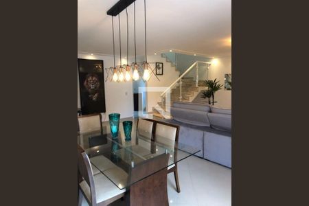 Casa à venda com 3 quartos, 240m² em Vargem Pequena, Rio de Janeiro