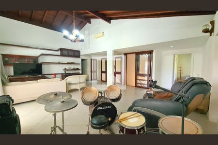 Casa à venda com 5 quartos, 1000m² em Barra da Tijuca, Rio de Janeiro