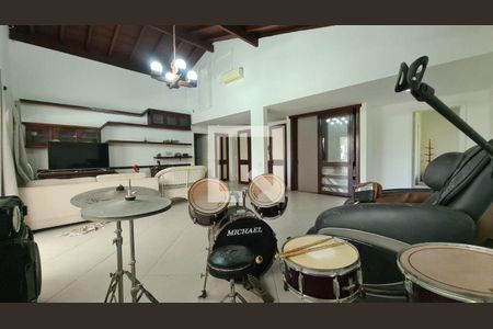 Casa à venda com 5 quartos, 1000m² em Barra da Tijuca, Rio de Janeiro