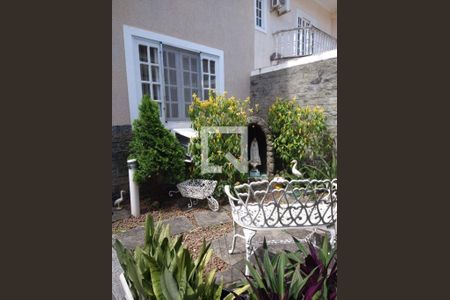 Casa à venda com 4 quartos, 240m² em Vargem Pequena, Rio de Janeiro