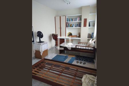 Casa à venda com 4 quartos, 240m² em Vargem Pequena, Rio de Janeiro