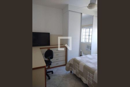 Casa à venda com 4 quartos, 240m² em Vargem Pequena, Rio de Janeiro