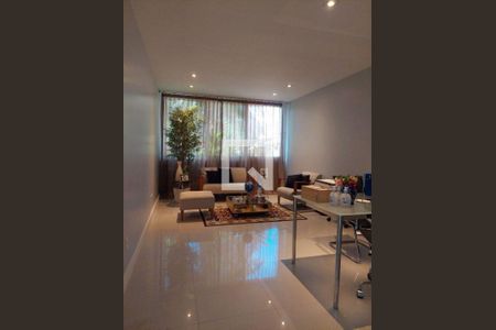 Casa à venda com 4 quartos, 1500m² em Barra da Tijuca, Rio de Janeiro