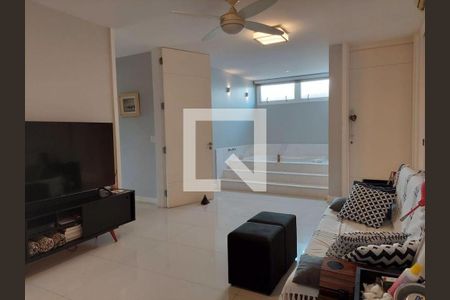 Casa à venda com 4 quartos, 1500m² em Barra da Tijuca, Rio de Janeiro