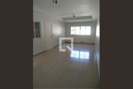 Casa à venda com 3 quartos, 129m² em Jardim Luanda, São Paulo