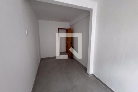 Quarto de casa para alugar com 1 quarto, 70m² em Bar dos Cavaleiros, Duque de Caxias