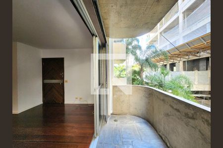 Varanda de apartamento à venda com 3 quartos, 116m² em Indianópolis, São Paulo