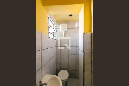 Banheiro de casa para alugar com 1 quarto, 28m² em Jardim Brasilia, São Paulo