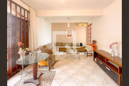 Sala de casa para alugar com 3 quartos, 157m² em Trindade, Florianópolis