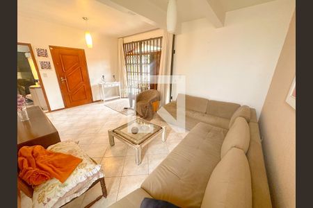 Sala de casa para alugar com 3 quartos, 157m² em Trindade, Florianópolis