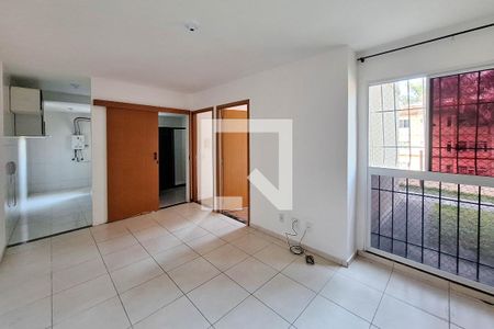 Sala de apartamento para alugar com 2 quartos, 49m² em Maria Paula, São Gonçalo