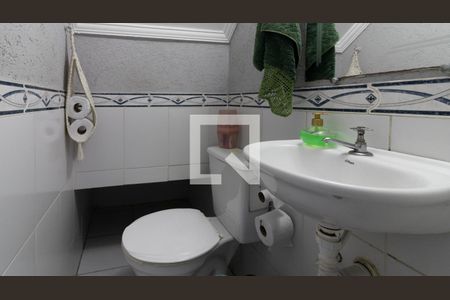 Lavabo de casa para alugar com 3 quartos, 239m² em Jardim Ponte Rasa, São Paulo