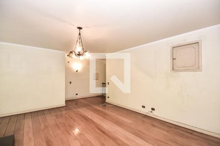 Sala da Lareira de casa à venda com 3 quartos, 420m² em Vila Sonia, São Paulo