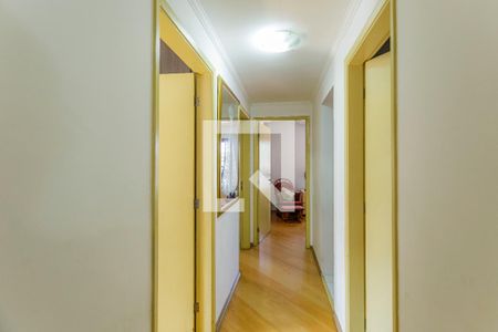 Corredor de apartamento à venda com 3 quartos, 213m² em Indianópolis, São Paulo