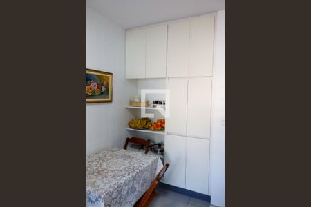 Cozinha de apartamento à venda com 2 quartos, 78m² em Vila São José, Osasco