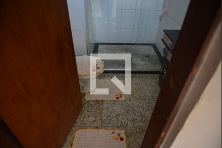 Banheiro Social de casa à venda com 2 quartos, 100m² em Vila Dora, Santo André