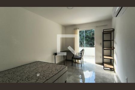 Quarto 2 de casa de condomínio para alugar com 3 quartos, 220m² em Recreio dos Bandeirantes, Rio de Janeiro
