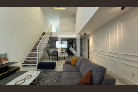 Sala de casa de condomínio para alugar com 3 quartos, 220m² em Recreio dos Bandeirantes, Rio de Janeiro