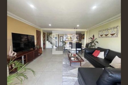 Casa à venda com 3 quartos, 193m² em Jardim Guanabara, Rio de Janeiro