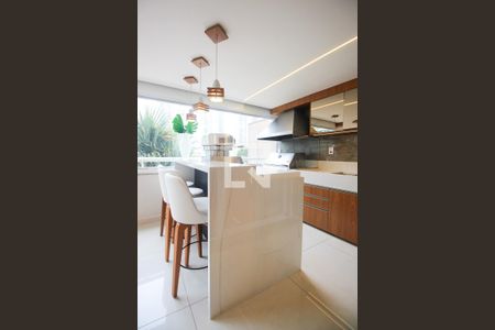 Varanda gourmet  de apartamento à venda com 3 quartos, 246m² em Vila Suzana, São Paulo