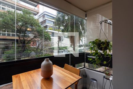 Varanda de apartamento à venda com 3 quartos, 85m² em Vila Olímpia, São Paulo