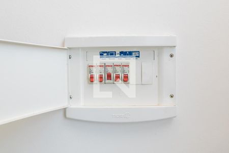 Sala de casa para alugar com 1 quarto, 37m² em Brás de Pina, Rio de Janeiro