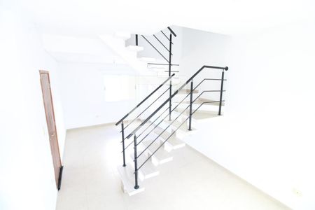 Sala 1 de casa de condomínio para alugar com 2 quartos, 84m² em Chácaras São José, São José dos Campos