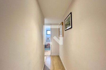 Corredor de apartamento à venda com 2 quartos, 95m² em Mirandópolis, São Paulo