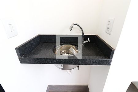 Sacada  de apartamento à venda com 2 quartos, 82m² em São João, Porto Alegre