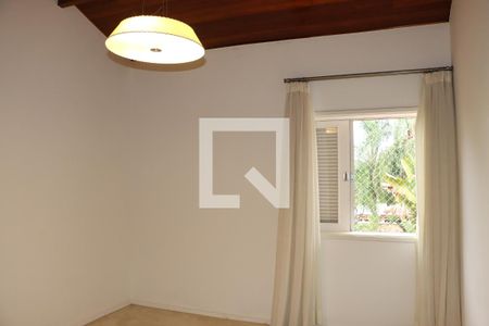 Suíte de casa de condomínio para alugar com 4 quartos, 290m² em Granja Viana Ii, Cotia