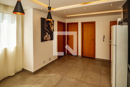 Sala/Cozinha de apartamento para alugar com 2 quartos, 70m² em Mantiqueira, Belo Horizonte