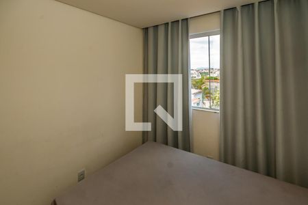 Quarto 2 de apartamento para alugar com 2 quartos, 70m² em Mantiqueira, Belo Horizonte