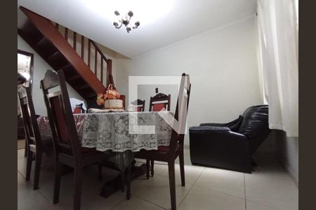 Foto 07 de casa à venda com 3 quartos, 145m² em Vila Bertioga, São Paulo