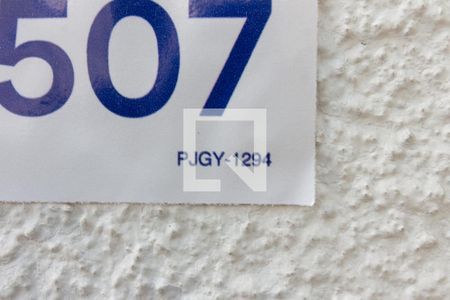 Placa de apartamento à venda com 2 quartos, 50m² em Jardim Celeste, São Paulo