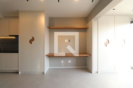 Sala/Cozinha de apartamento à venda com 1 quarto, 28m² em Pompeia, São Paulo