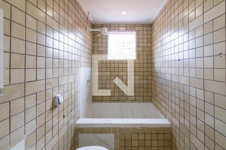 Banheiro de casa para alugar com 1 quarto, 40m² em Jardim Floresta, São Paulo