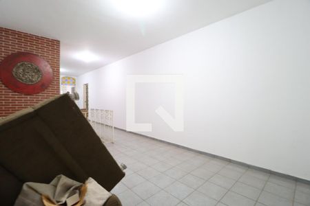 Sala de casa para alugar com 4 quartos, 500m² em Osvaldo Rezende, Uberlândia