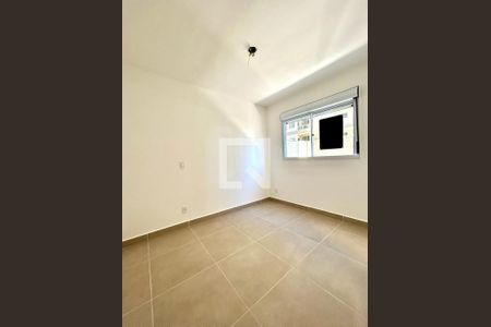 Quarto de apartamento à venda com 2 quartos, 70m² em Camaquã, Porto Alegre