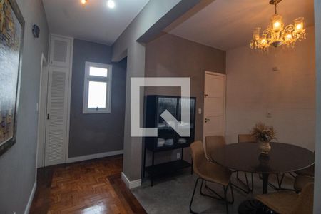 Sala de apartamento à venda com 3 quartos, 123m² em Independência, Porto Alegre