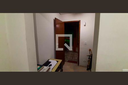 Escritório de casa para alugar com 5 quartos, 290m² em Bonfim, Osasco