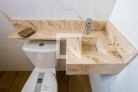 Banheiro da Suíte de casa à venda com 2 quartos, 93m² em Vila Linda, Santo André