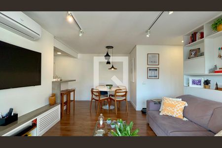 Sala de TV de apartamento à venda com 2 quartos, 80m² em Sumaré, São Paulo