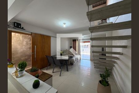 Sala de casa à venda com 2 quartos, 112m² em Vila Junqueira, Santo André