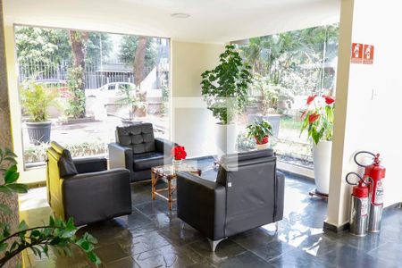 Hall de entrada de apartamento à venda com 3 quartos, 75m² em Piratininga, Osasco